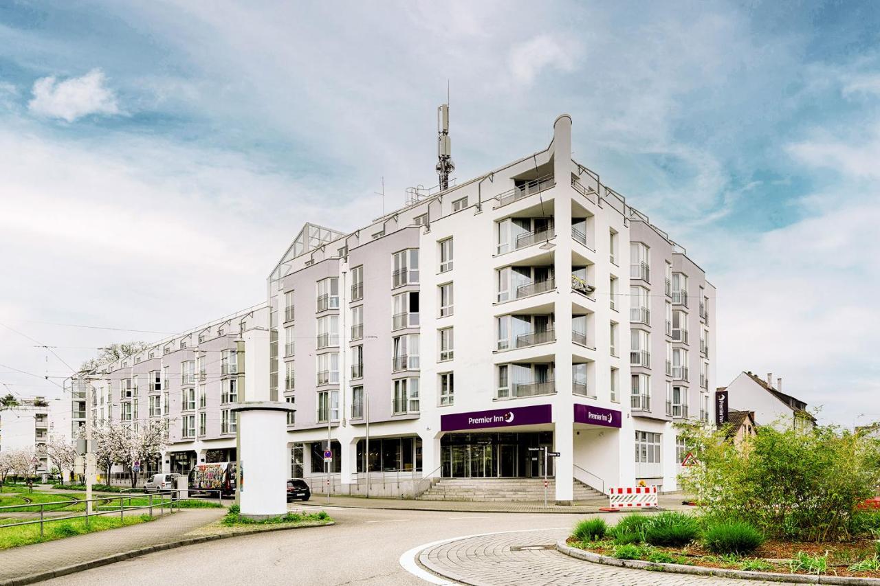 Premier Inn Stuttgart Bad Cannstatt エクステリア 写真