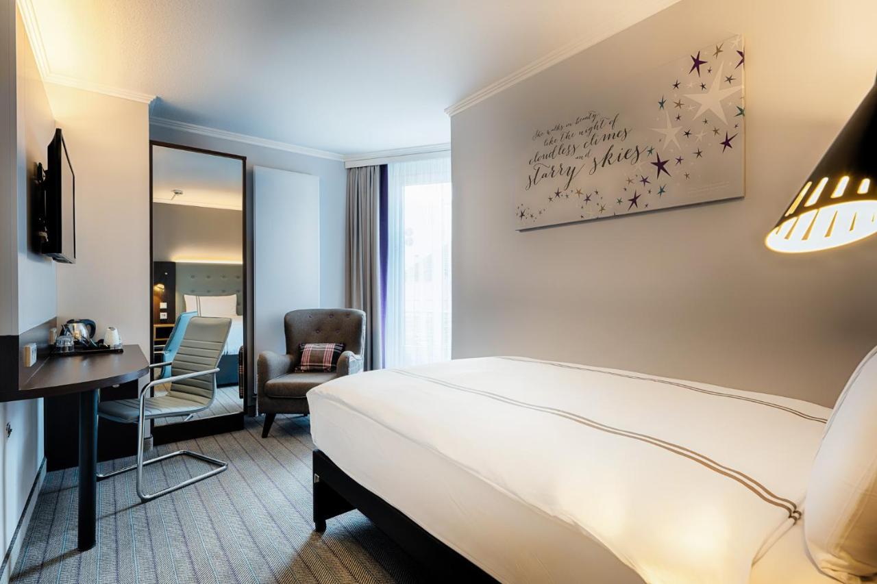 Premier Inn Stuttgart Bad Cannstatt エクステリア 写真