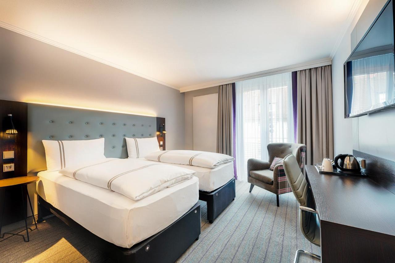 Premier Inn Stuttgart Bad Cannstatt エクステリア 写真