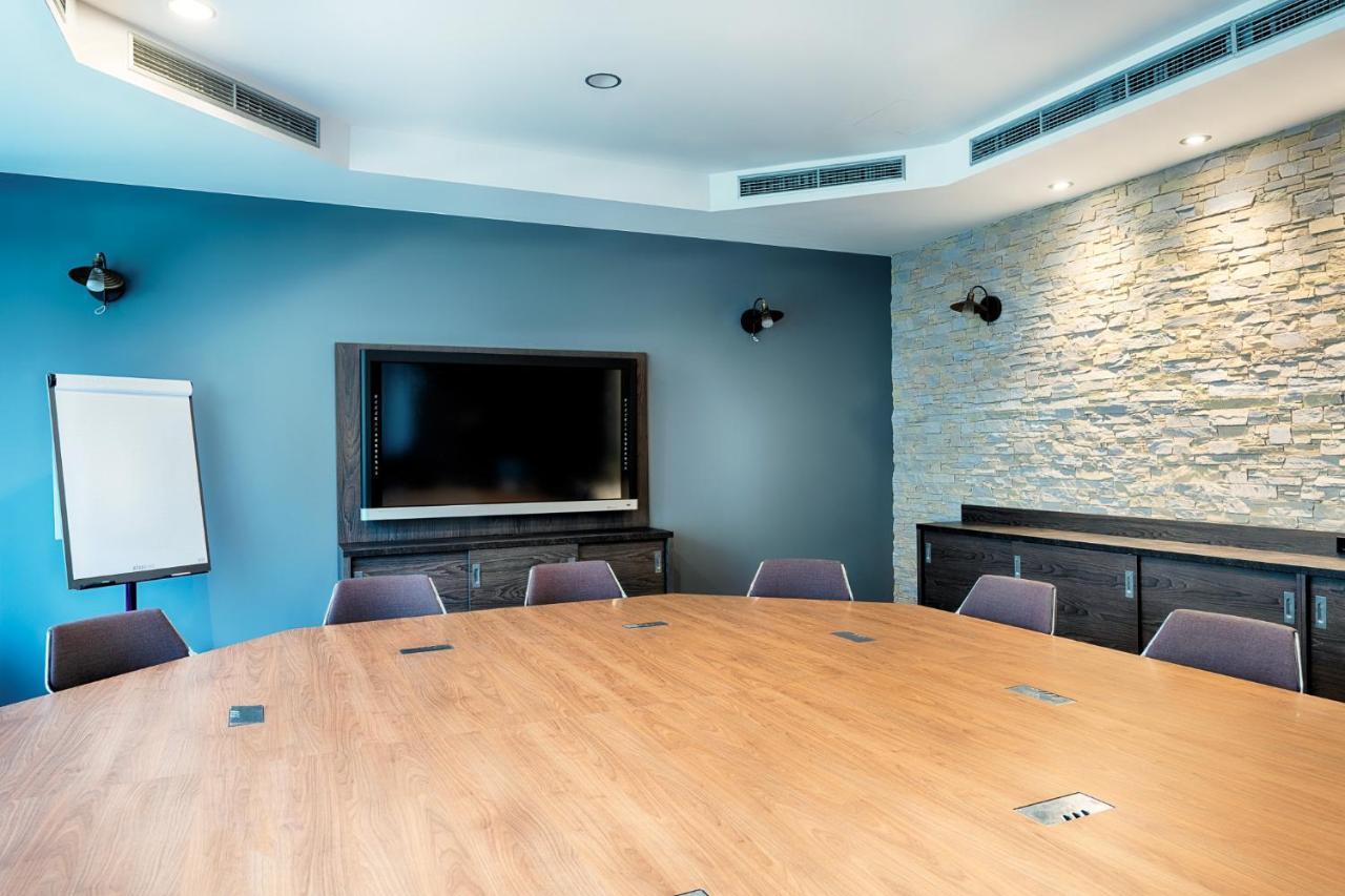 Premier Inn Stuttgart Bad Cannstatt エクステリア 写真