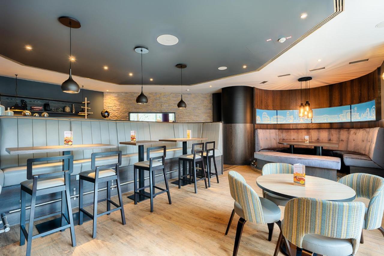 Premier Inn Stuttgart Bad Cannstatt エクステリア 写真
