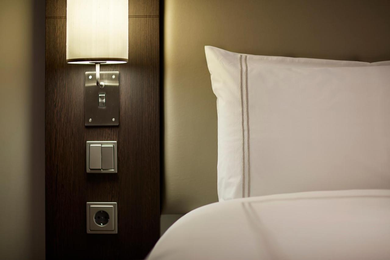 Premier Inn Stuttgart Bad Cannstatt エクステリア 写真