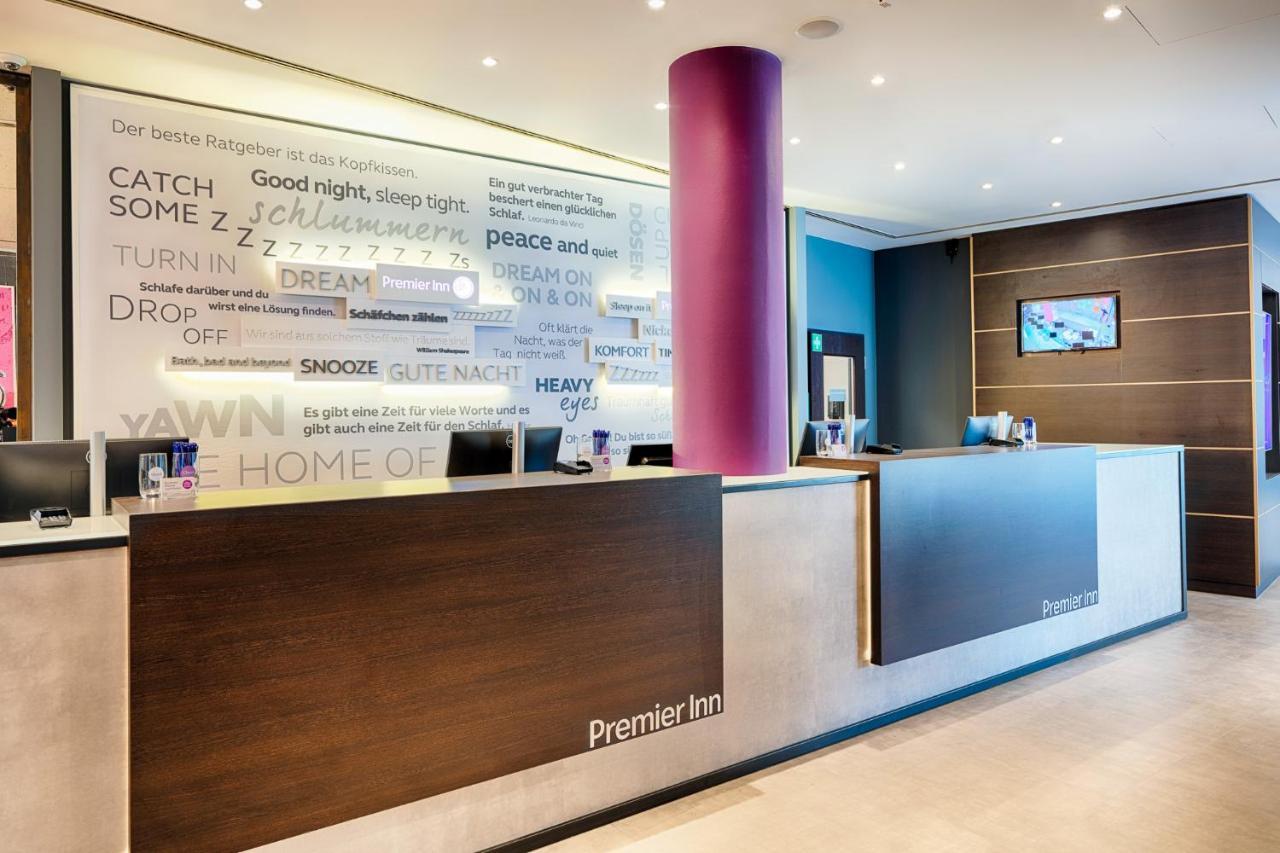 Premier Inn Stuttgart Bad Cannstatt エクステリア 写真