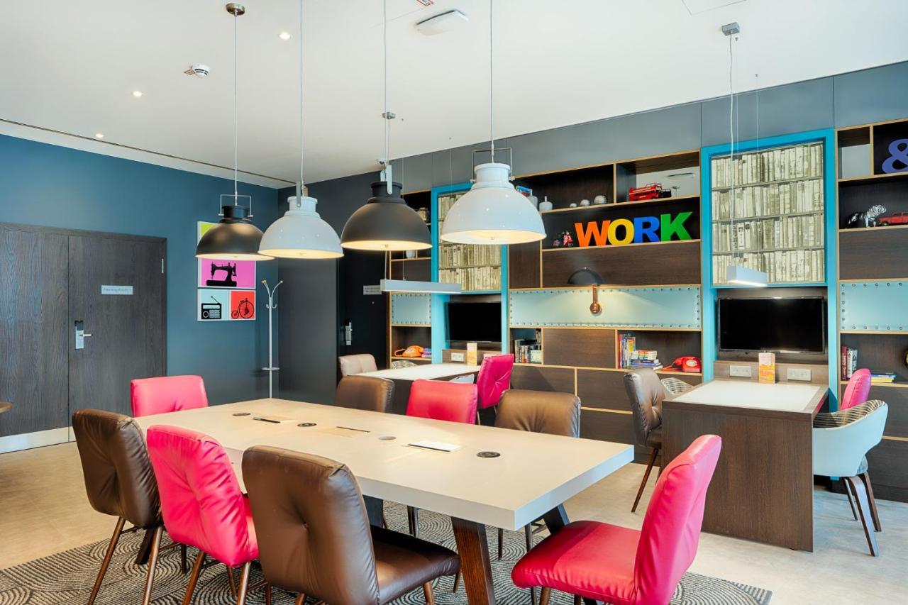 Premier Inn Stuttgart Bad Cannstatt エクステリア 写真