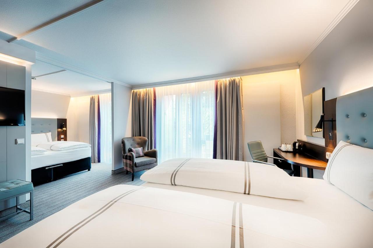 Premier Inn Stuttgart Bad Cannstatt エクステリア 写真